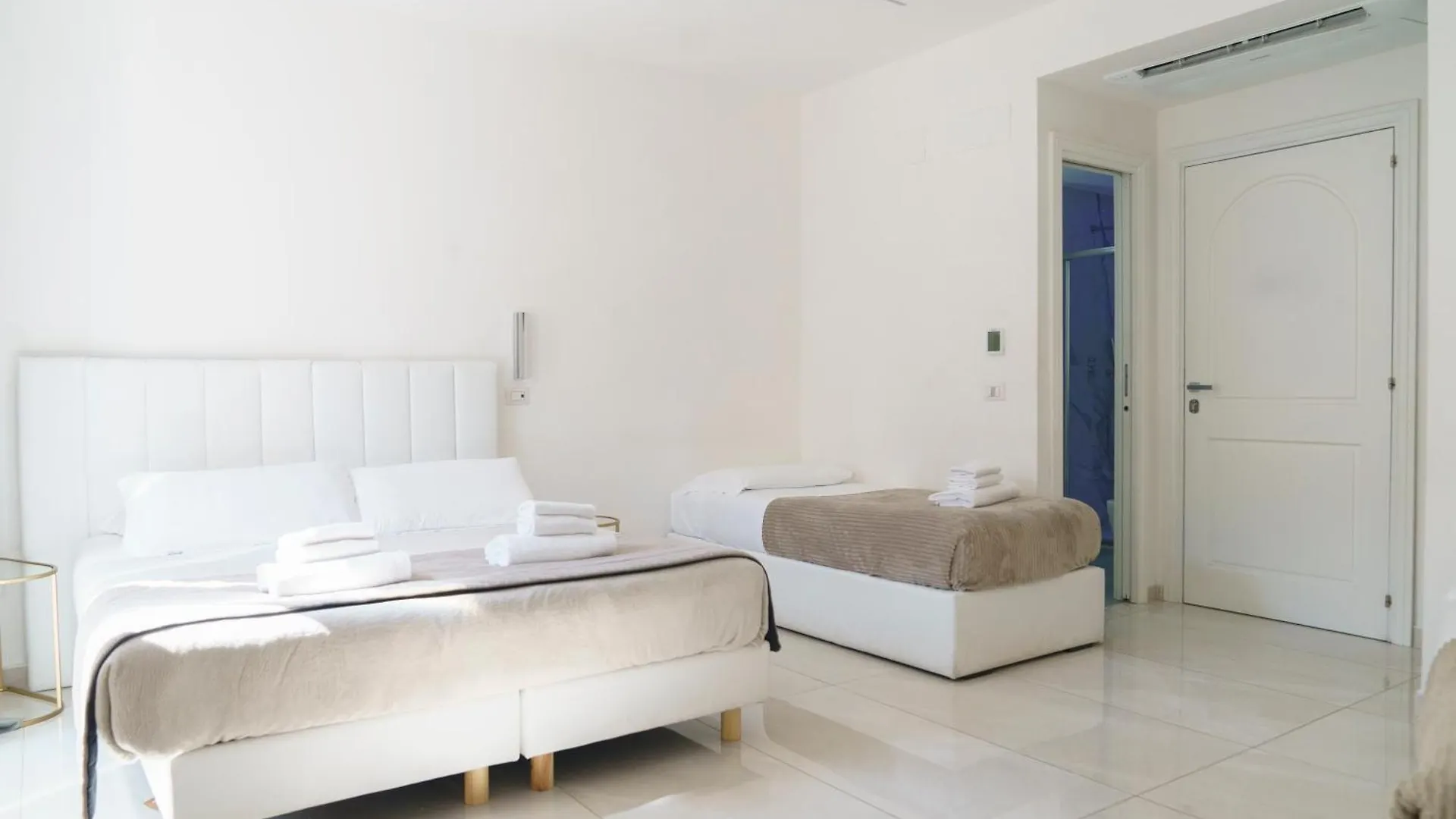 Piazza Venezia Grand Suite Рим