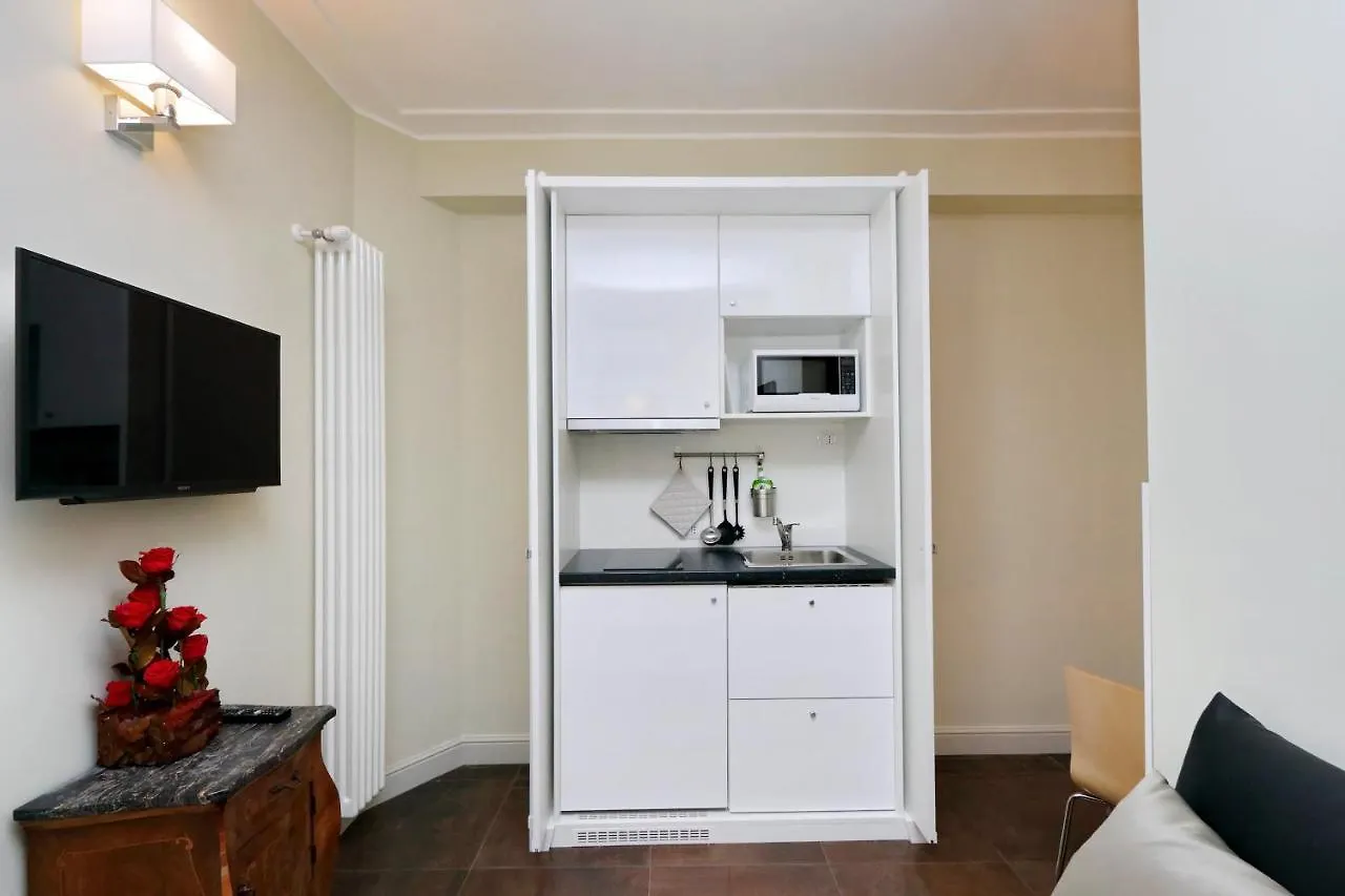 Piazza Venezia Grand Suite Рим Отель типа 