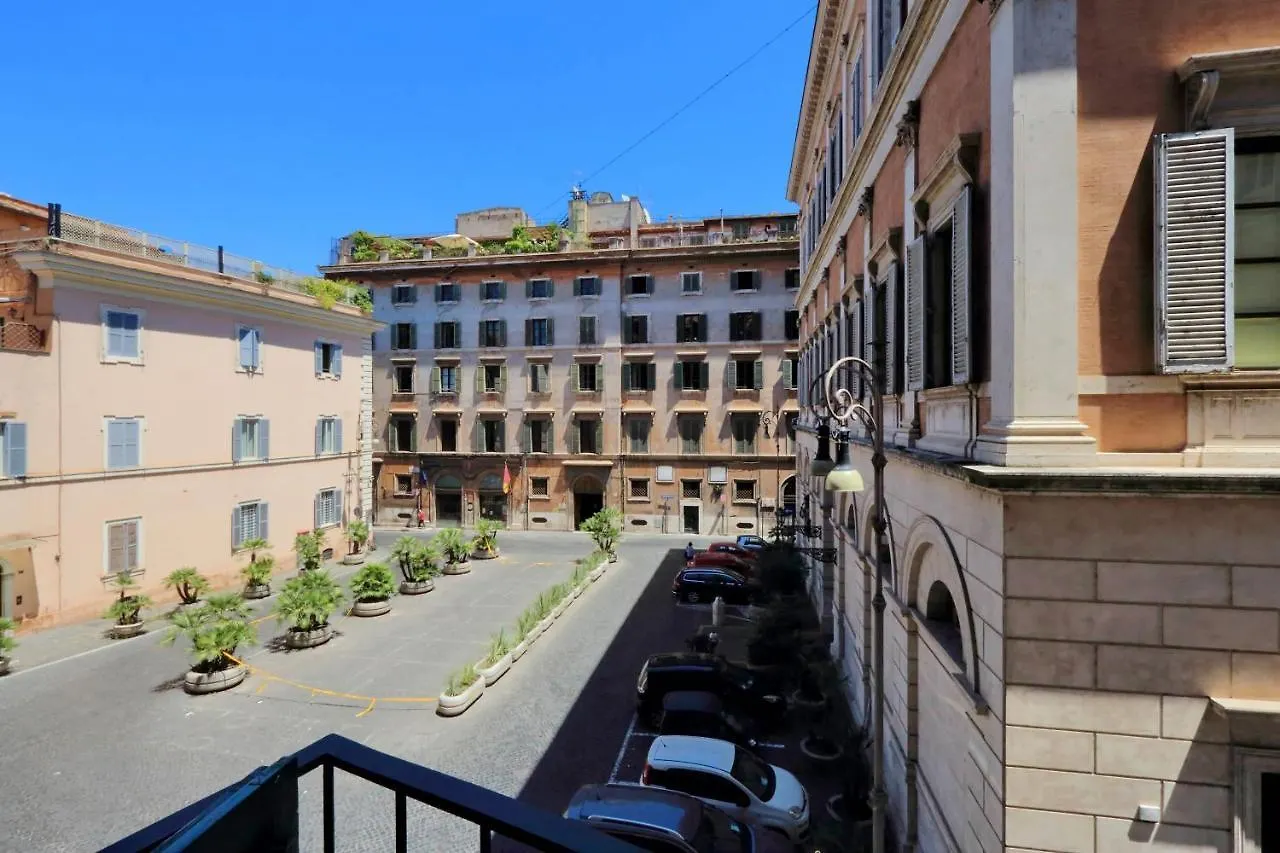 Piazza Venezia Grand Suite Рим