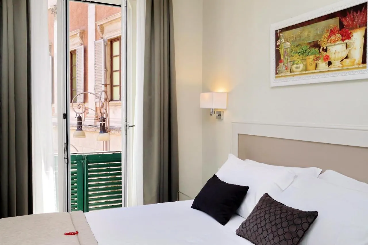 Piazza Venezia Grand Suite Рим Отель типа 