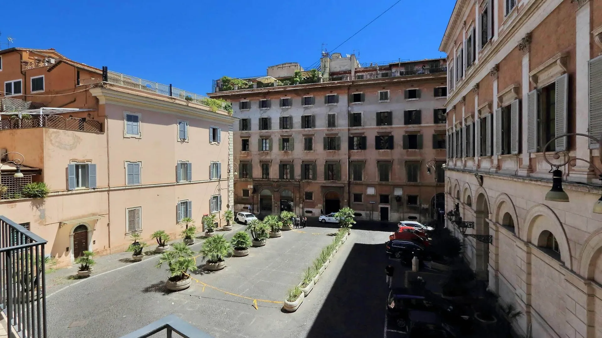 Piazza Venezia Grand Suite Рим Отель типа 